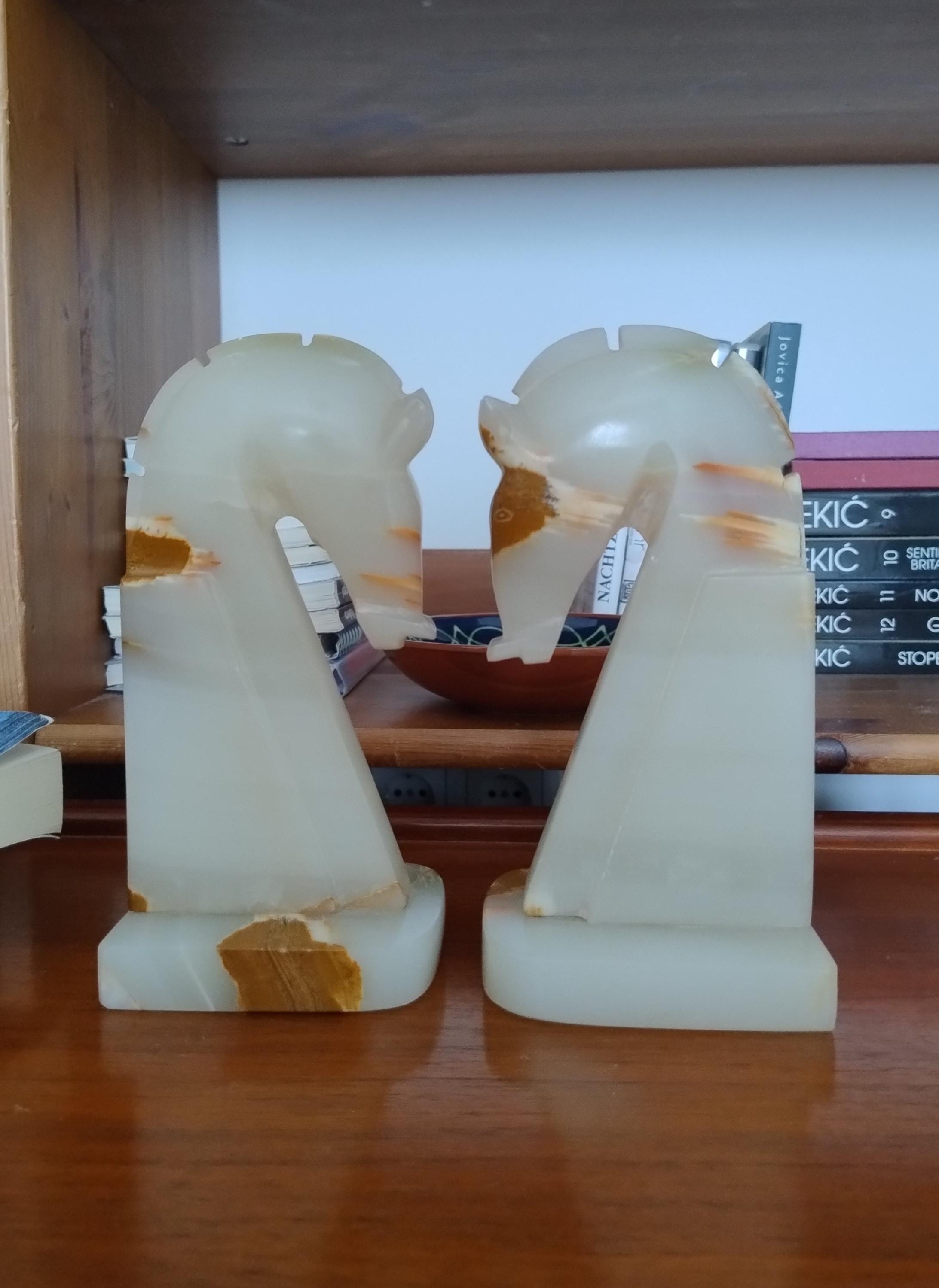Set of two Vintage Onyx Horse Head Bookends/ Mid Century Modern Pair of Handmade Onyx Horse Sculpture / MCM Shelf Decor/ 60s