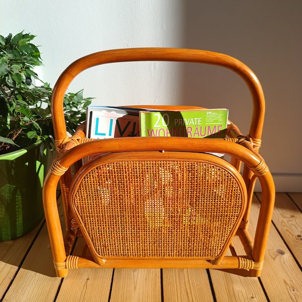 Vintage Basket Magazine Rack/ Mid Century/ Ratan Newspaper Rack/ Boho Magazine Rack/ Ratan Newspaper Rack