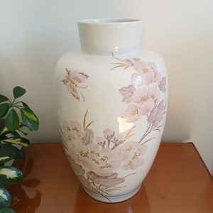 AK Kaiser Simone Vase/ by K.Nossek/ Porcelain Vase/ Large Vintage Vase/ Germany/ 1970's.