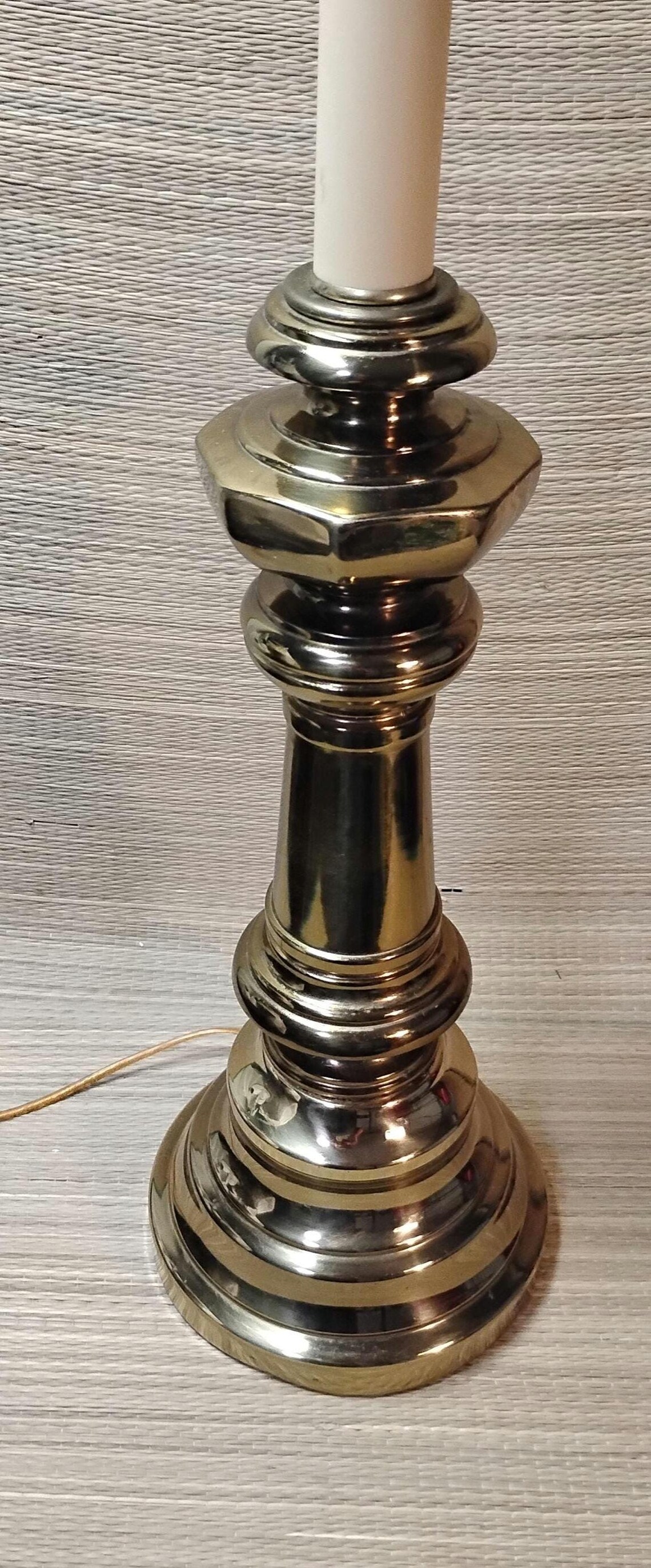 Vintage brass table lamp shiny brass lamp, foto 4 di 5