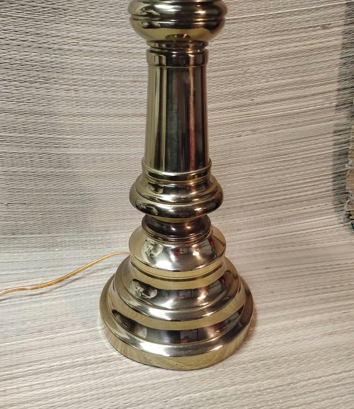 Vintage brass table lamp shiny brass lamp, foto 3 di 5
