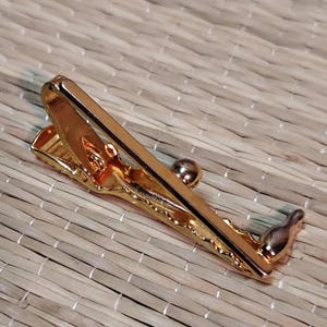 Vintage bowling ball and pin neck tie bar clip retro necktie clip polished gold