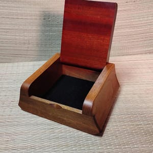 Vintage wood trinket box walnut and oak 5.5x5x2.5 inches cigar box