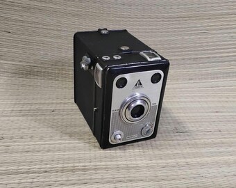 Vintage tower model 7 camera