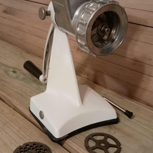 Retro meat grinder from Dazey counter top grip mounting