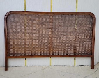 Stylish headboard rattan Dark Brown  -Rattan  Handcrafted, Sturdy Design for Cozy Bedrooms, Fits Queen/Full Beds - Elegant Natural Aesthetic
