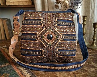 Bolso vaquero vintage con bordado de cuentas, bolso único hecho a mano.