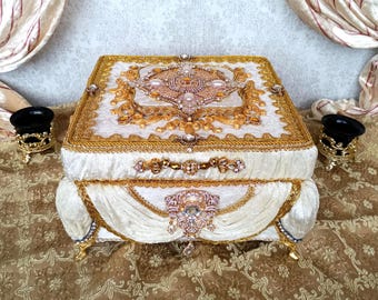Victorian velvet jewelry box,Handmade large keepsake luxury box