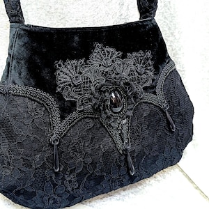 Sac à main gothique en dentelle de velours noir sorcellerie romantique sombre, sac à bandoulière fait main de style gothique victorien médiéval Whimsigoth Dark Academia Outfit