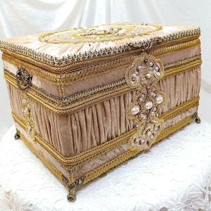 Victorian velvet jewelry box,Handmade large keepsake luxury box