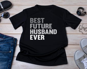 Camiseta "Futuro Marido" - Camiseta Engraçada para Noivo - Presente de Noivado para Homens