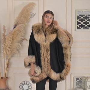 Handmade Cashmere Cape with Fox Fur Trim - One Size