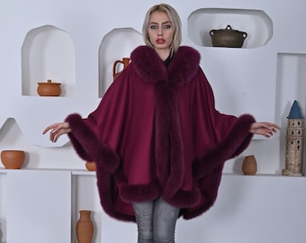 フォックスファートリム付きカシミアケープ：バーガンディポンチョ