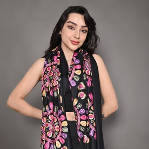 Elegant Handmade Black Pashmina Shawl - Women&#39;s Cashmere Wrap