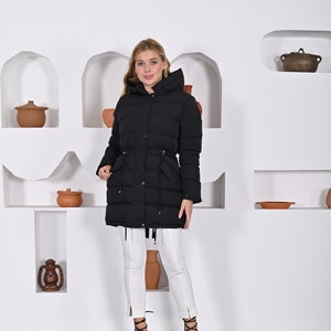 Women&#39;s Waterproof Hooded Winter Parka Coat – Warm & Stylish Outerwear