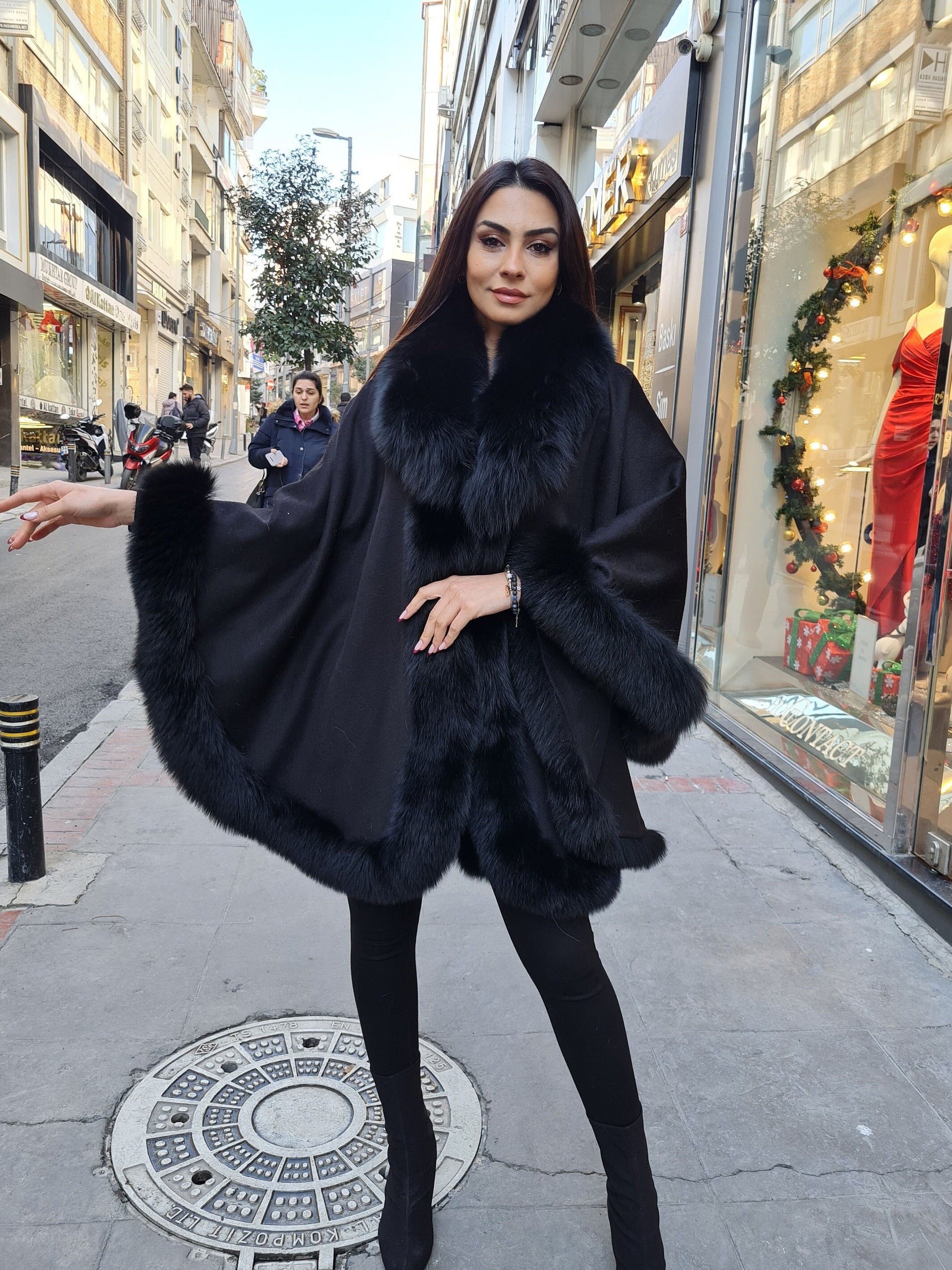 Luxurious Black Cashmere Cape With Genuine Fox Fur Trim