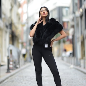 Black Fox Fur Shawl Wrap, wedding shawl - Luxury Women's Winter Stole for Elegance and Warmth