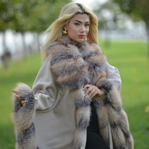 Beige Cashmere Cape with Real Fox Fur Trim – Women's One Size Winter Poncho, Elegant Wedding Wrap, Warm Fur Shawl