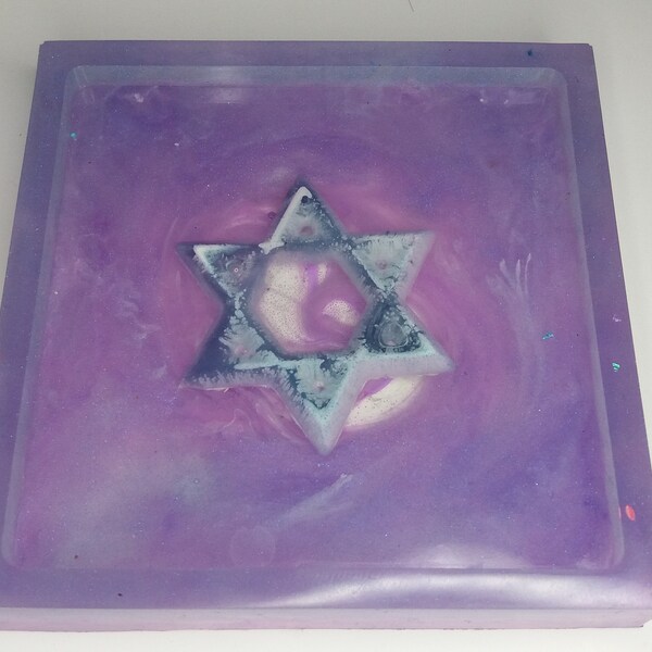 Bowl/ashtray with Star of David (מגן דוד, Magen David) (with glow in the dark effect)