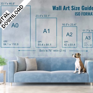 Maatgids voor digitale muurkunst met schattige hond zittend op de bank, verticaal ISO-formaat, direct downloaden, inch cm, JPG