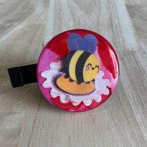 Bumblebee MRI safe badge reel