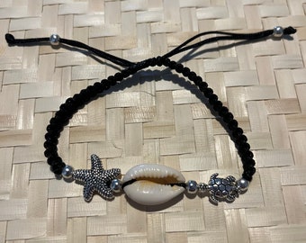 Polynesian, Māori, Hawaiian, Micronesian charm bracelet with seashell, honu turtle, and starfish.