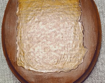 Dec 1979 VTG Decoupage Footprints In The Sand Oval Plaque Sherri and Nathan