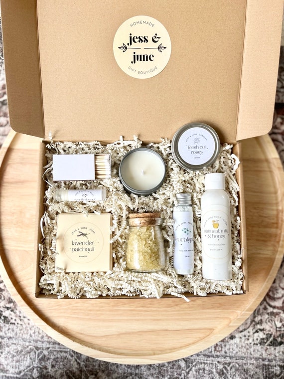 Beautiful gift for girlfriend on hotsell her birthday