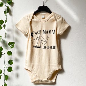 Bohemian Rhapsody Mama Baby Body, Mama ohhh Baby Body, Natürlicher Body, Mama Queen, Geschenk für Fans