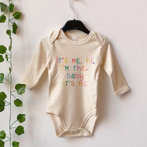 It&#39;s me Hi I&#39;m the baby Onesie® - Baby Announcement Onesie, It&#39;s me Hi Im the baby Bodysuit, Im the baby Toddler Tshirt, Baby Shower Gift