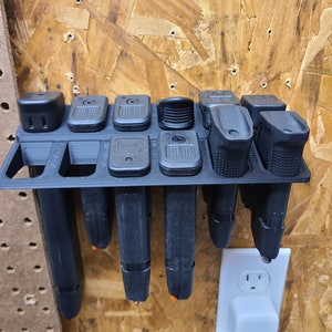 Double‑Stack Pistol Magazine Wall Mount Rack – Holds 12 Mags