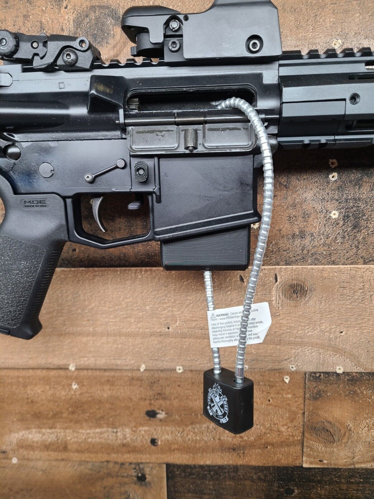 AR 15 wall locking wall mount