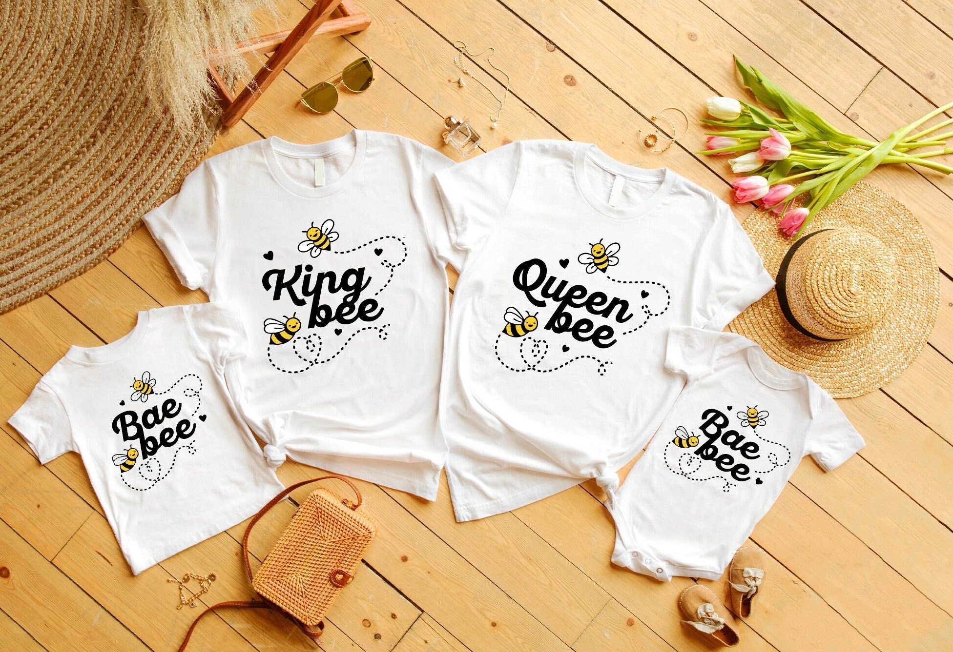 Womens Queen Bee Boss Lady Bee Gifts For Women' Women's T-Shirt