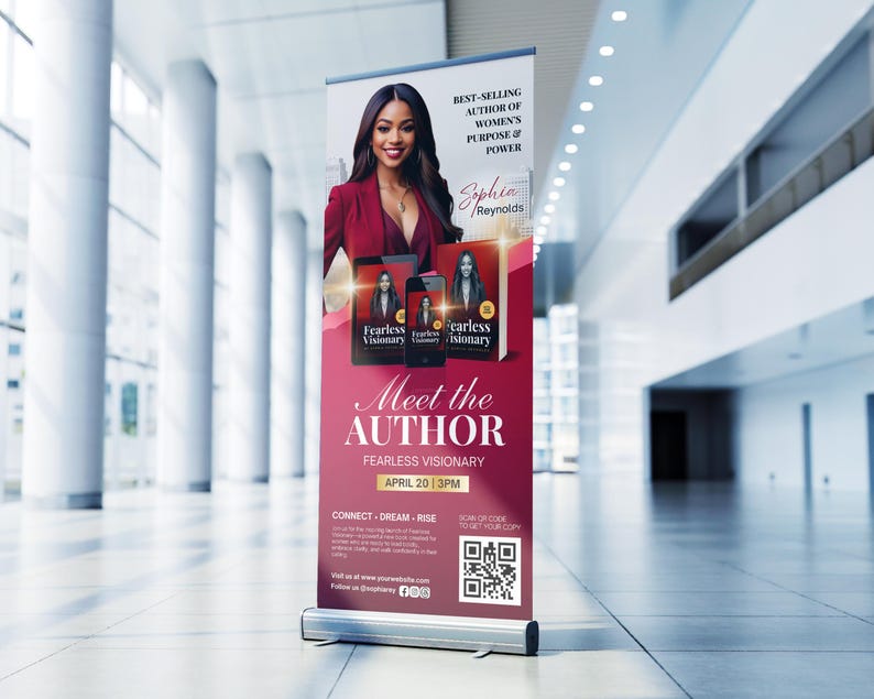 Puede incluir: Un banner retr&aacute;ctil granate que presenta a una mujer sonriente con una blazer roja. El banner promociona "Meet the Author" con el texto "Fearless Visionary" y el nombre de la autora, Sophia Reynolds. Tambi&eacute;n muestra portadas de libros y un c&oacute;digo QR.