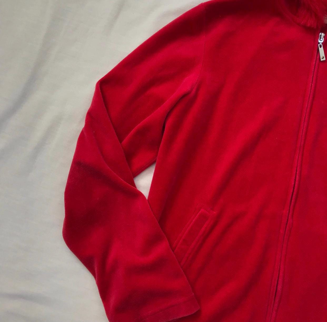 Vintage 2000s Faux Fur Hood Velour Jacket Size M Medium Zip up Red Y2k Aesthetic Devil Tracksuit Full Zip Hoodie Velvet Womens Y2k 2000s - Etsy Vintage 2000s Faux Fur Hood Velour Jacket Size M Medium Zip up Red Y2k Aesthetic Devil Tracksuit Full Zip Hoodie Velvet Womens Y2k 2000s - Etsy