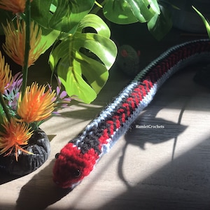 Crochet Red Sided Garter Snake (Pattern)