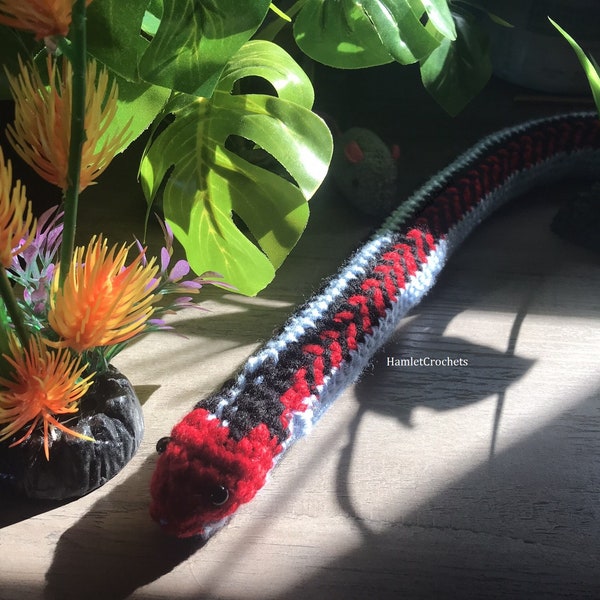 Crochet Red Sided Garter Snake (Pattern)