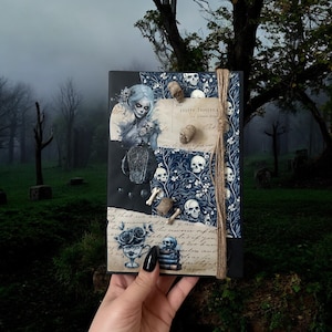 Blind Date With a Book gift for Halloween lovers