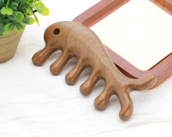 Natural Sandalwood Comb Massage Tool Multi-purpose Massage Comb Acupressure Tool Fish Bone Shape