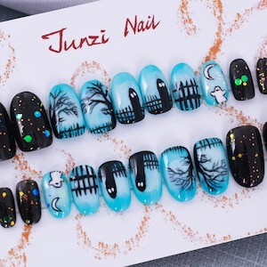 Handmade press on nail, Ghostly Glow in the Graveyard press on nail, Medium Round, 20 pieces set 24080303