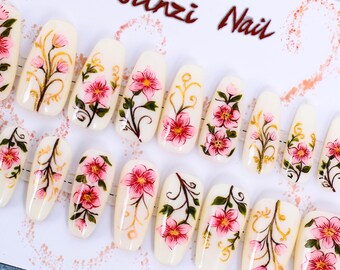 Golden Floral Press On Nails: Luxe Maple Long Coffin Set