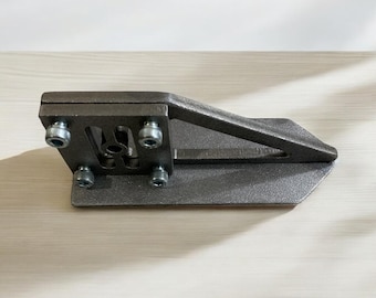 Source for making knives:  Taper Jig for Metal Grinding and Sharpening