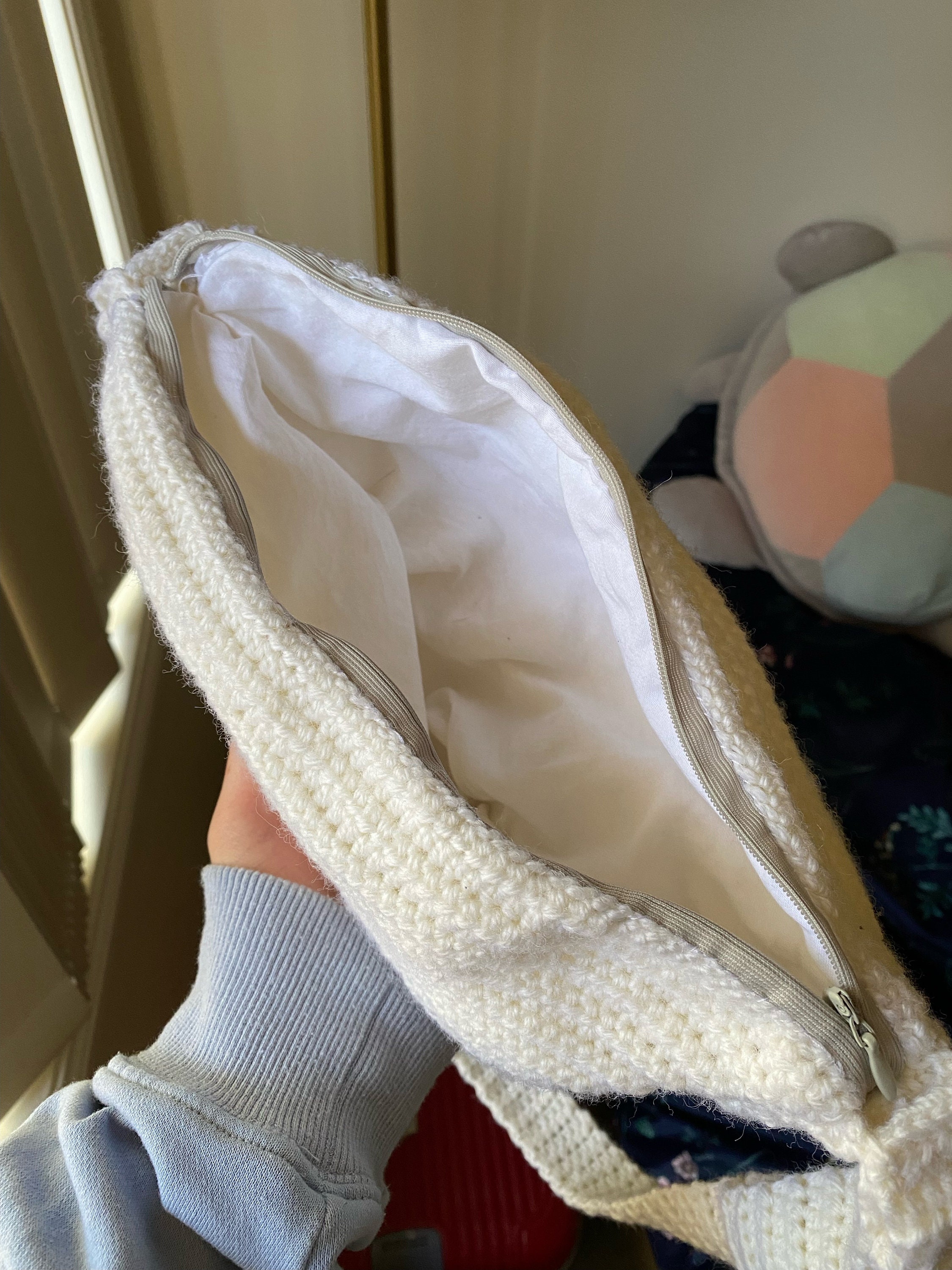 Crochet Uniqlo Inspired Crossbody Bag With Lining and Zipper PDF