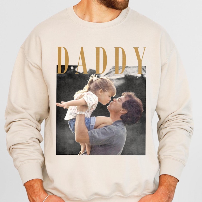 Custom Photo Dad Shirt, Custom Photo Comfort Colors Shirt for Dad, Father's Day Shirt, Fathers Day Gift 2025, Grandpa Gift, Dad Gift bild 4