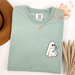 Respiratory Therapist Halloween Comfort Colors Shirt, RT Halloween Shirt, Rt Rrt T-Shirt, Nicu Picu ICU Rn Pulmonary Nurse Ghost Halloween