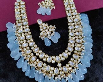 Collana Kundan-Polki con finitura oro e Jhumka Tikka/Collana in oro con perle e Tikka/Set di gioielli indiani/Set di choker pakistani/Set da sposa