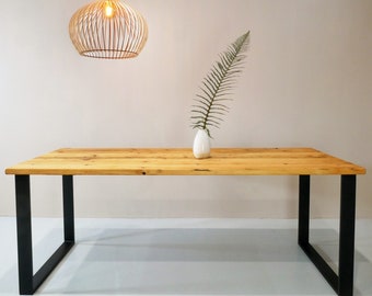 Tisch Esstisch handgefertigt aus alten Massivholz Bohlen, Bohlentisch, Modell Kufen schwarz