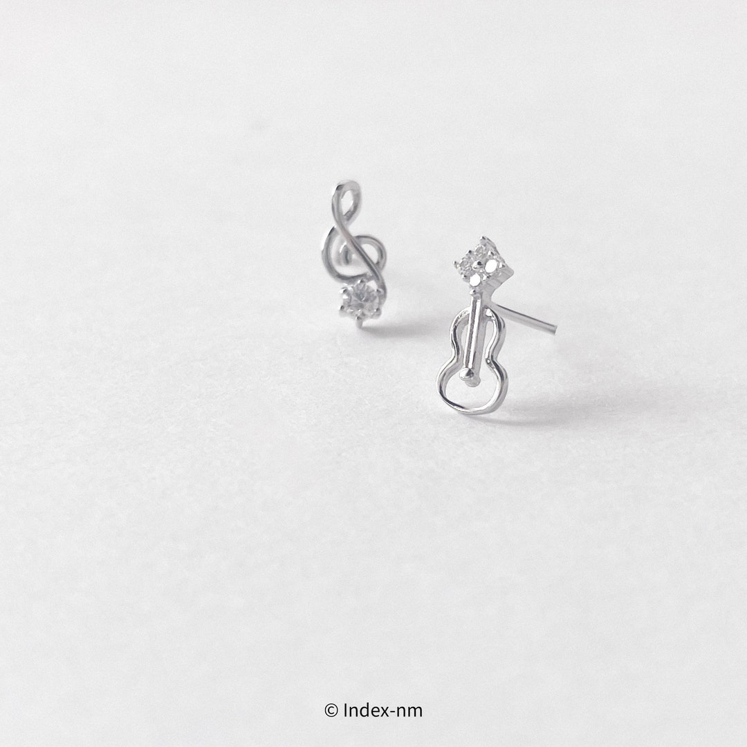 925 Sterling Silver Music Note/violin Gemstone Asymmetrical Stud