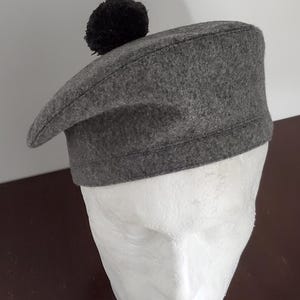 Grey Tam O&#39;Shanter, Gray Highlander Tam, Scottish Bonnet, Winter Hat, Men&#39;s Tam, Party Outfit, Casual Wear, Scottish Tam, Gift