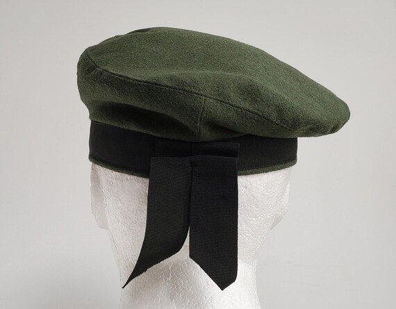 Olive Green Irish Caubeen Hat: Traditional Beret Bonnet - Etsy display picture 1
